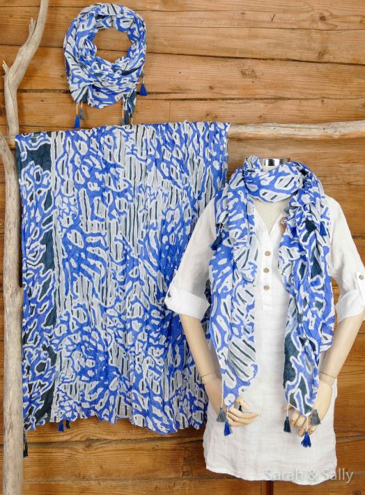BW-Schal: Batik Art in blau